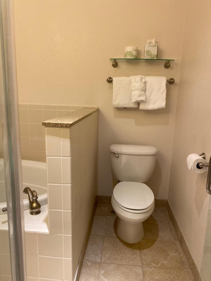 King Suite - Non-Smoking at A Riverside Inn Travelodge by Wyndham