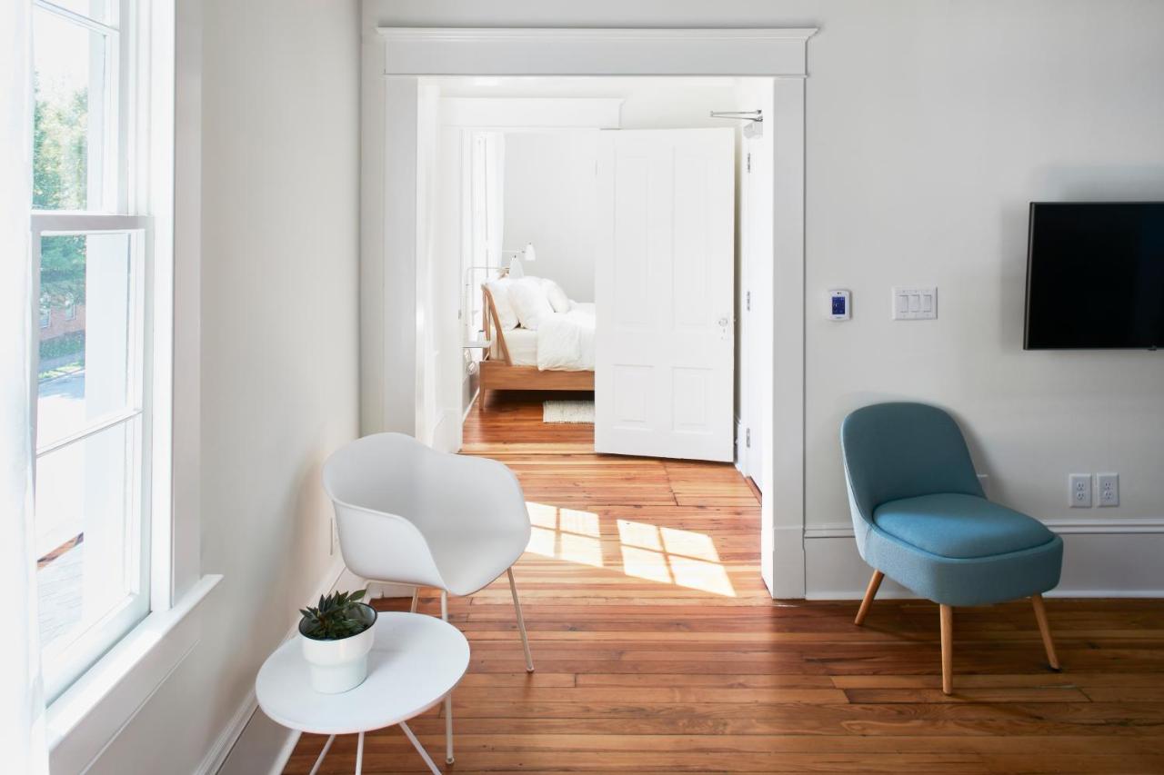 | Guest House Raleigh