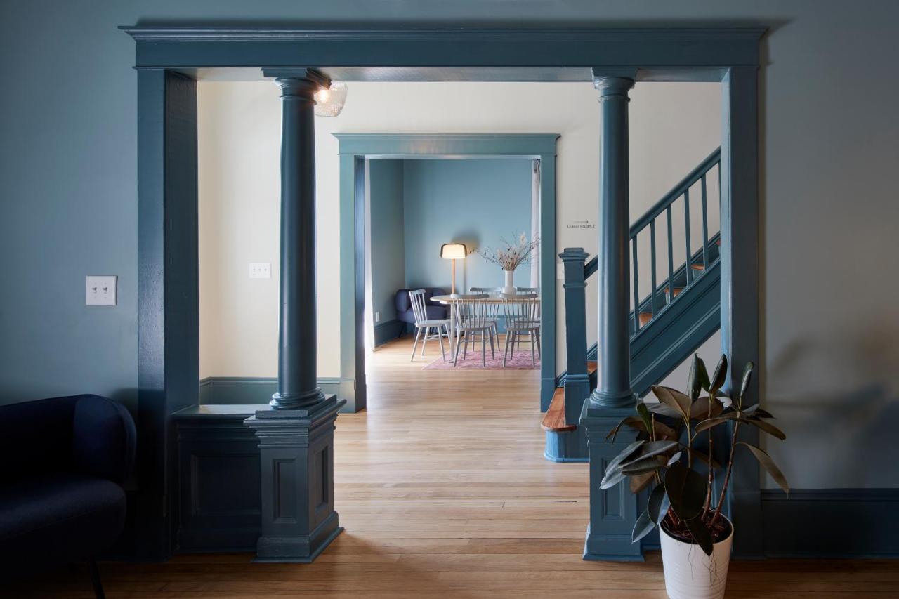 | Guest House Raleigh