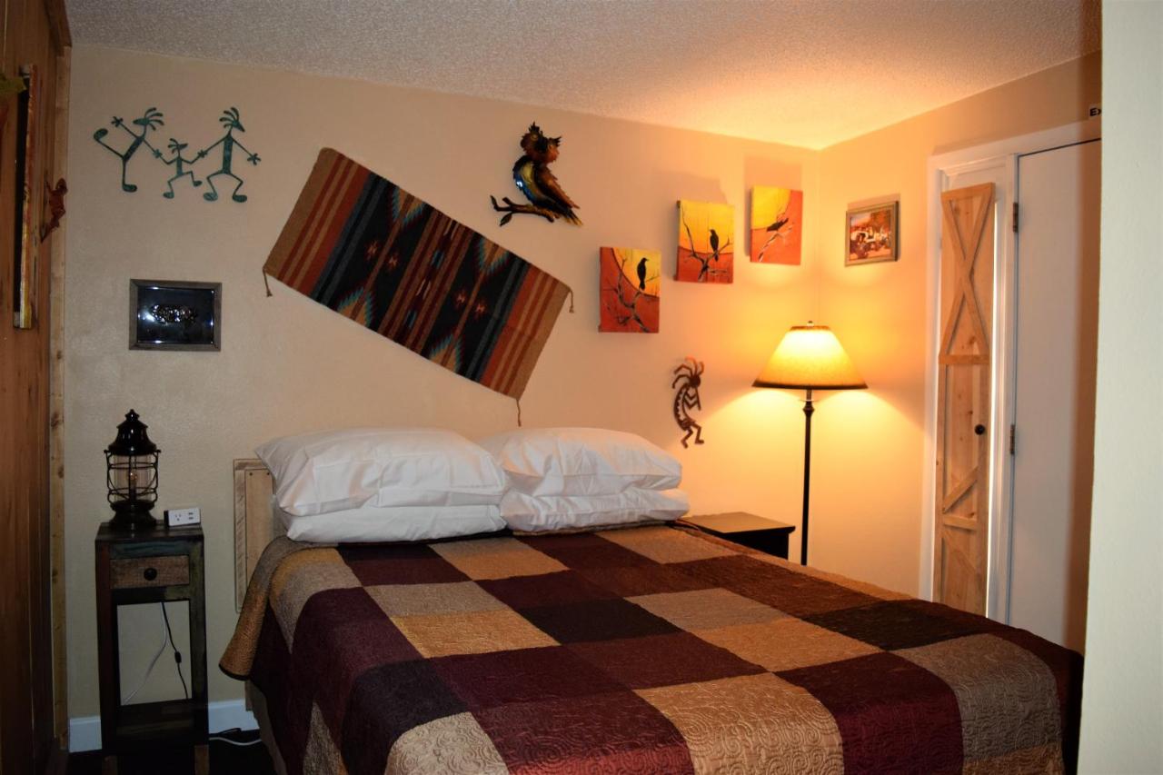 | St Danes Kokopelli Cabin