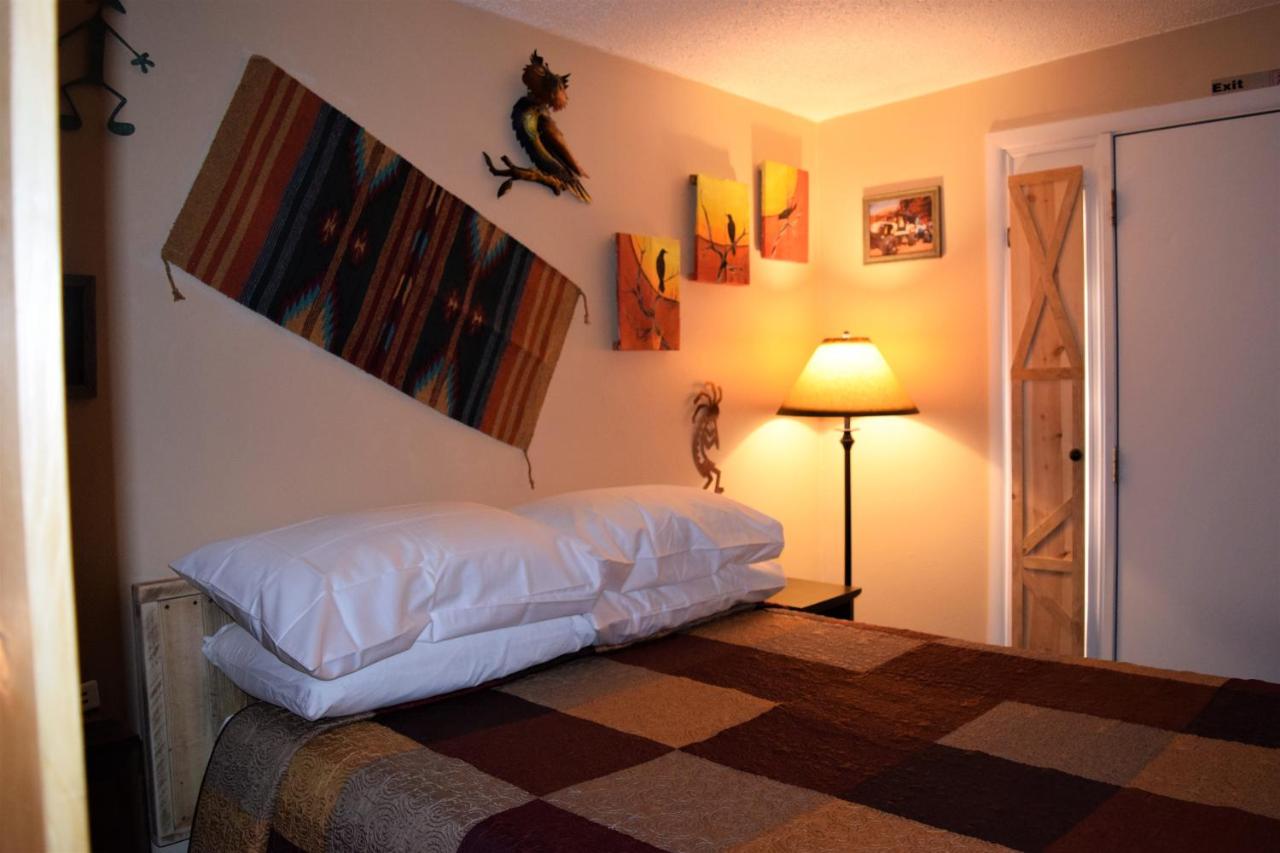 | St Danes Kokopelli Cabin