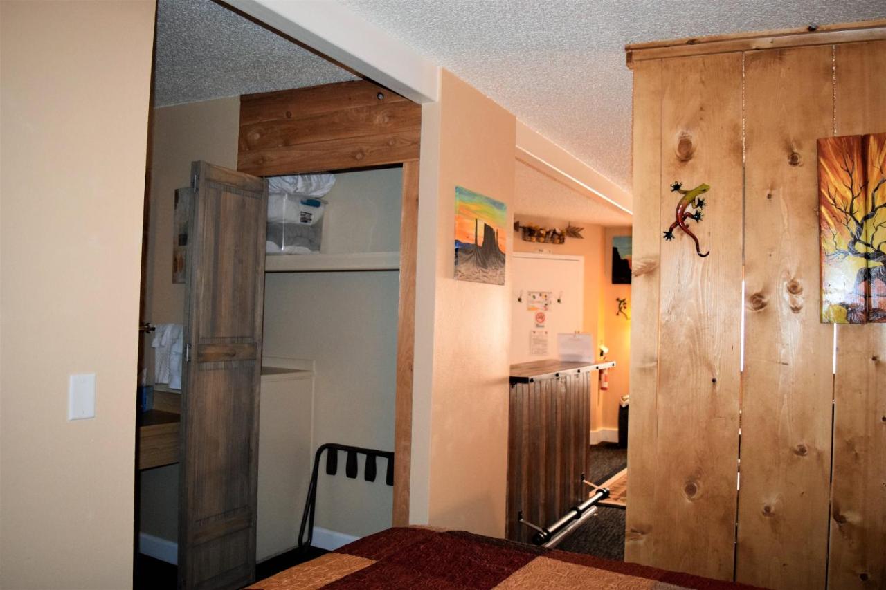 | St Danes Kokopelli Cabin