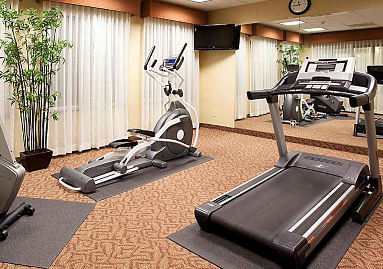 | Norwood Inn & Suites Eagan