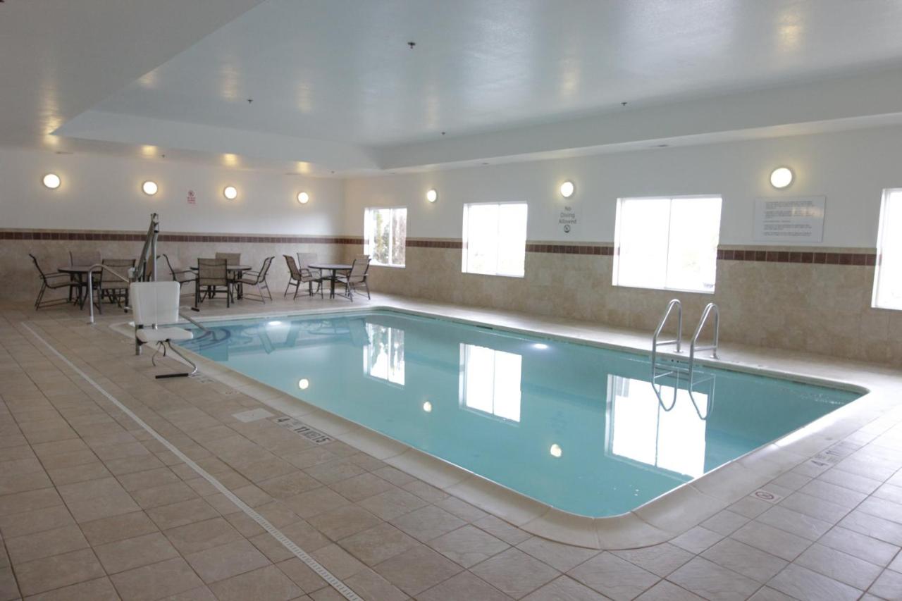| Holiday Inn Express and Suites Montgomery, an IHG Hotel