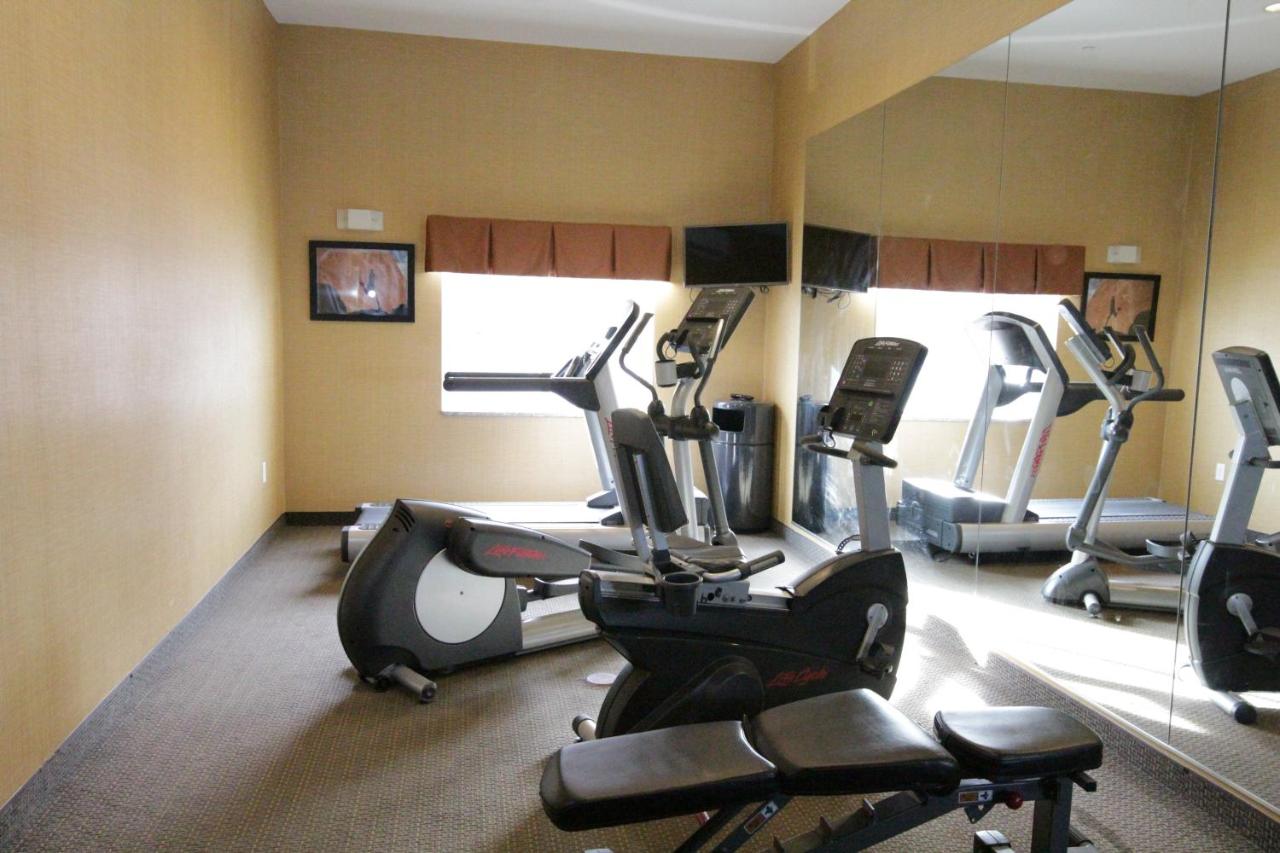 | Holiday Inn Express and Suites Montgomery, an IHG Hotel