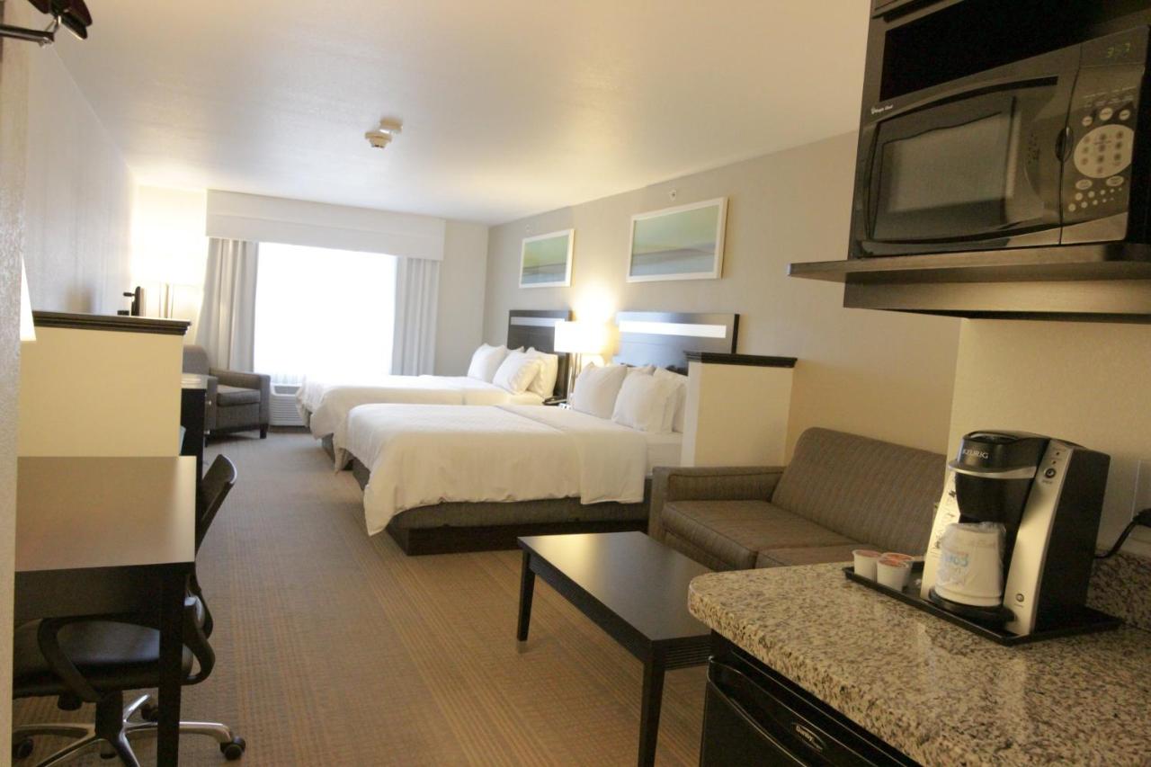 | Holiday Inn Express and Suites Montgomery, an IHG Hotel
