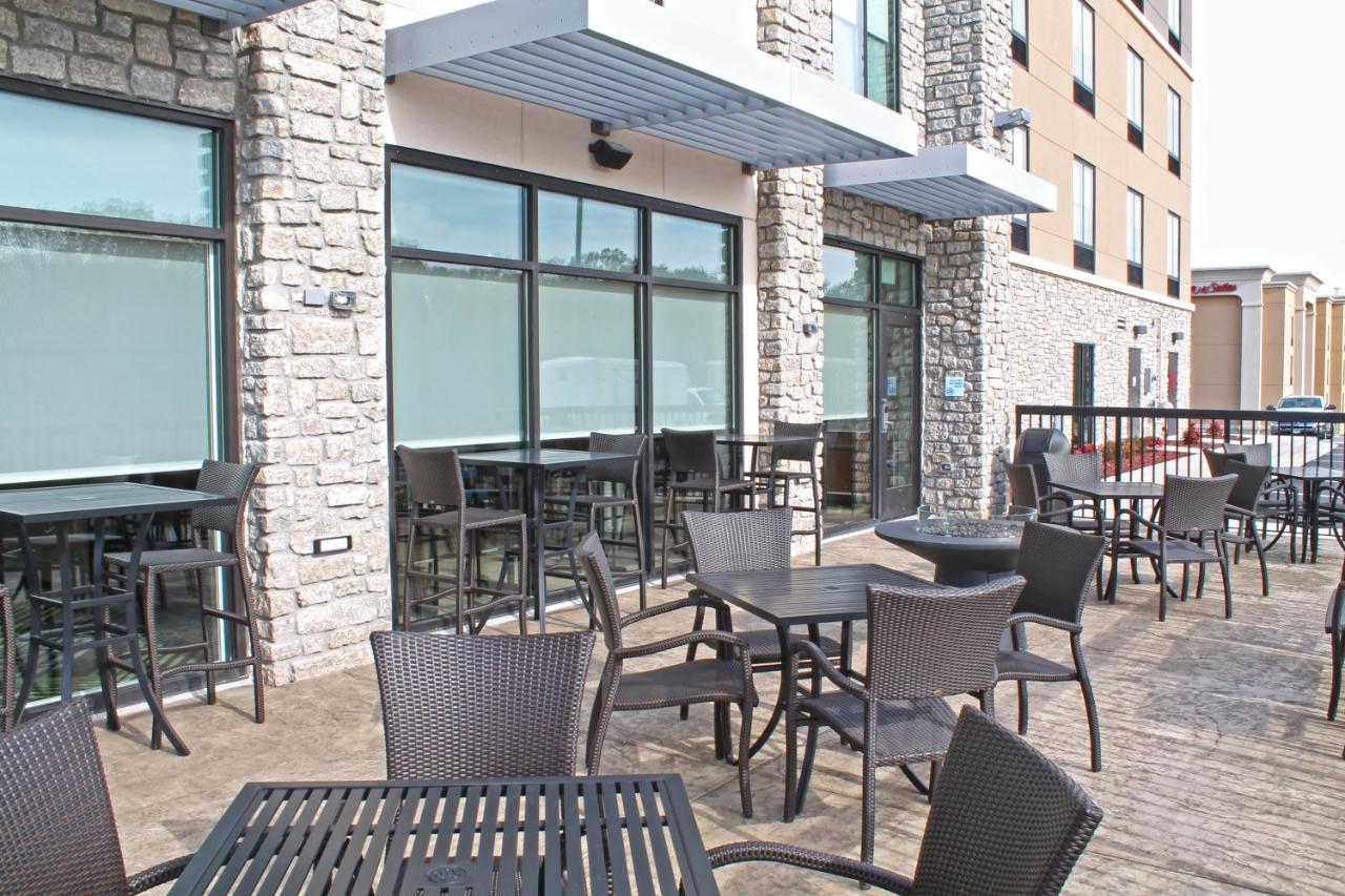 | Holiday Inn Express & Suites - St. Louis South - I-55, an IHG Hotel