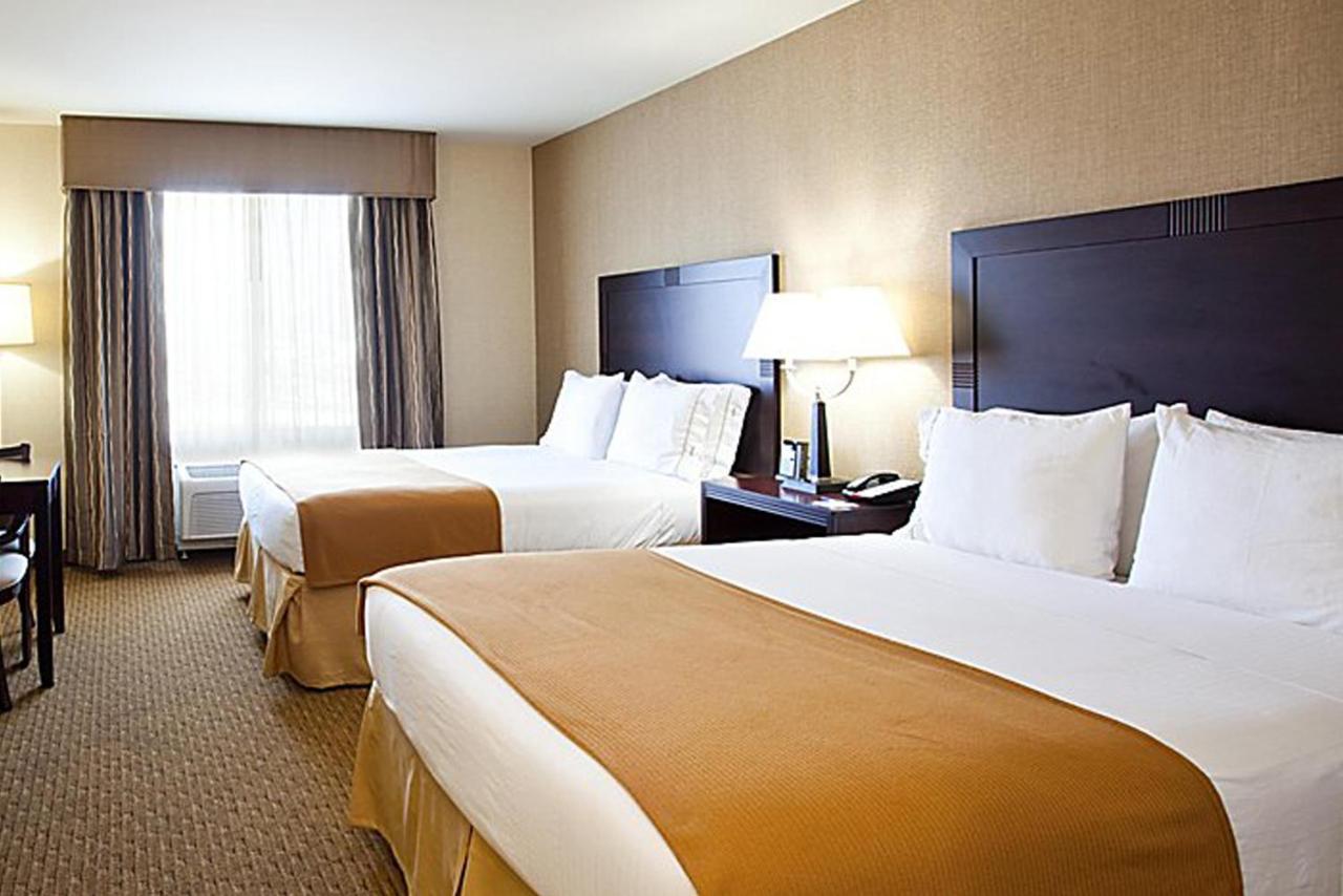 | Norwood Inn & Suites Eagan