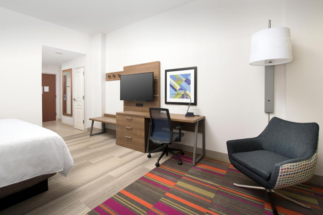 King Room With Sleeper Sofa at Holiday Inn Express Jacksonville Beach by IHG