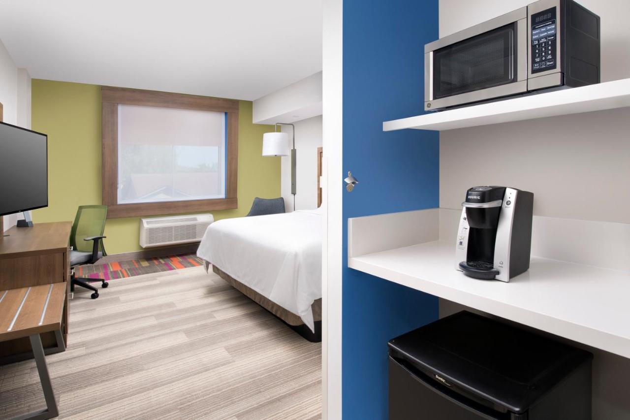 King Room at Holiday Inn Express Jacksonville Beach by IHG