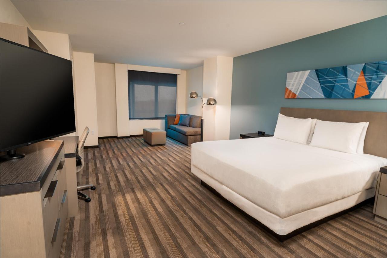 King Room at Hyatt House Nashville/Franklin/Cool Springs