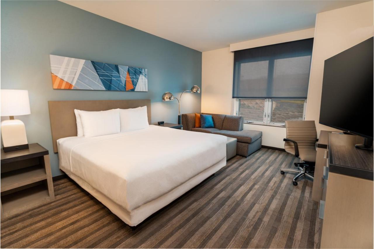 King Suite at Hyatt House Nashville/Franklin/Cool Springs