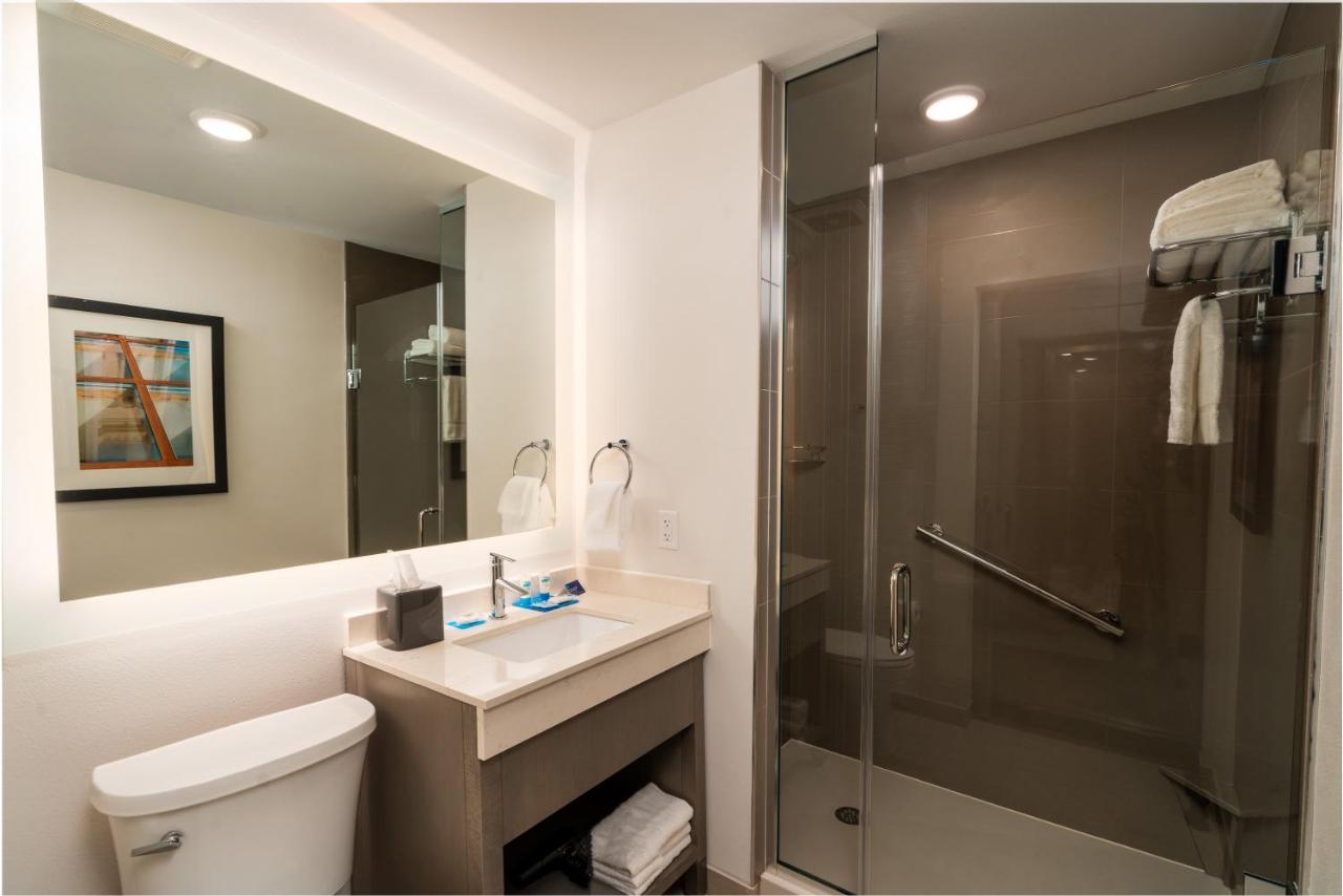 King Room at Hyatt House Nashville/Franklin/Cool Springs