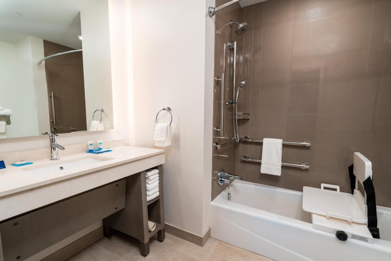 King Room - Disability Access at Hyatt House Nashville/Franklin/Cool Springs