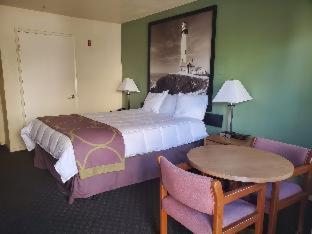 Room #7499014 at Mission Inn San Luis Obispo