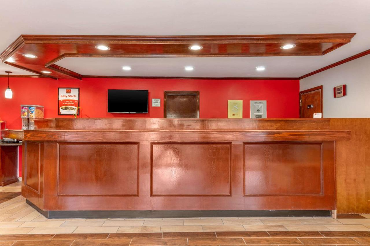 | Econo Lodge Kosciusko