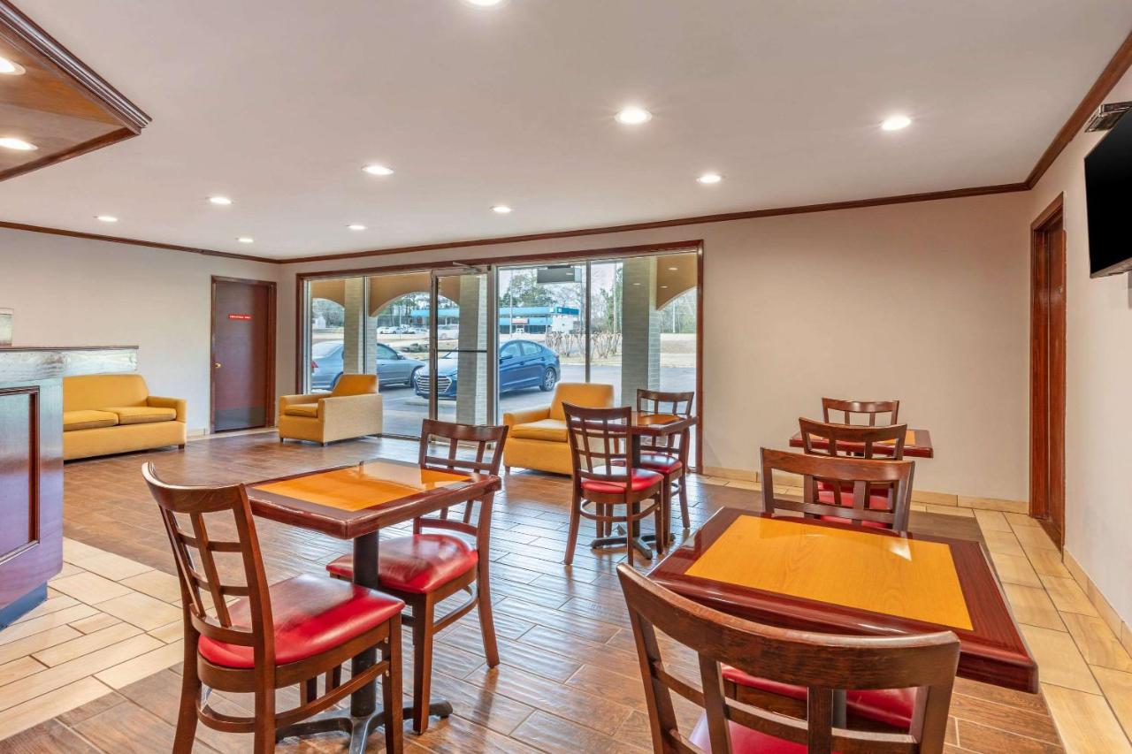 | Econo Lodge Kosciusko