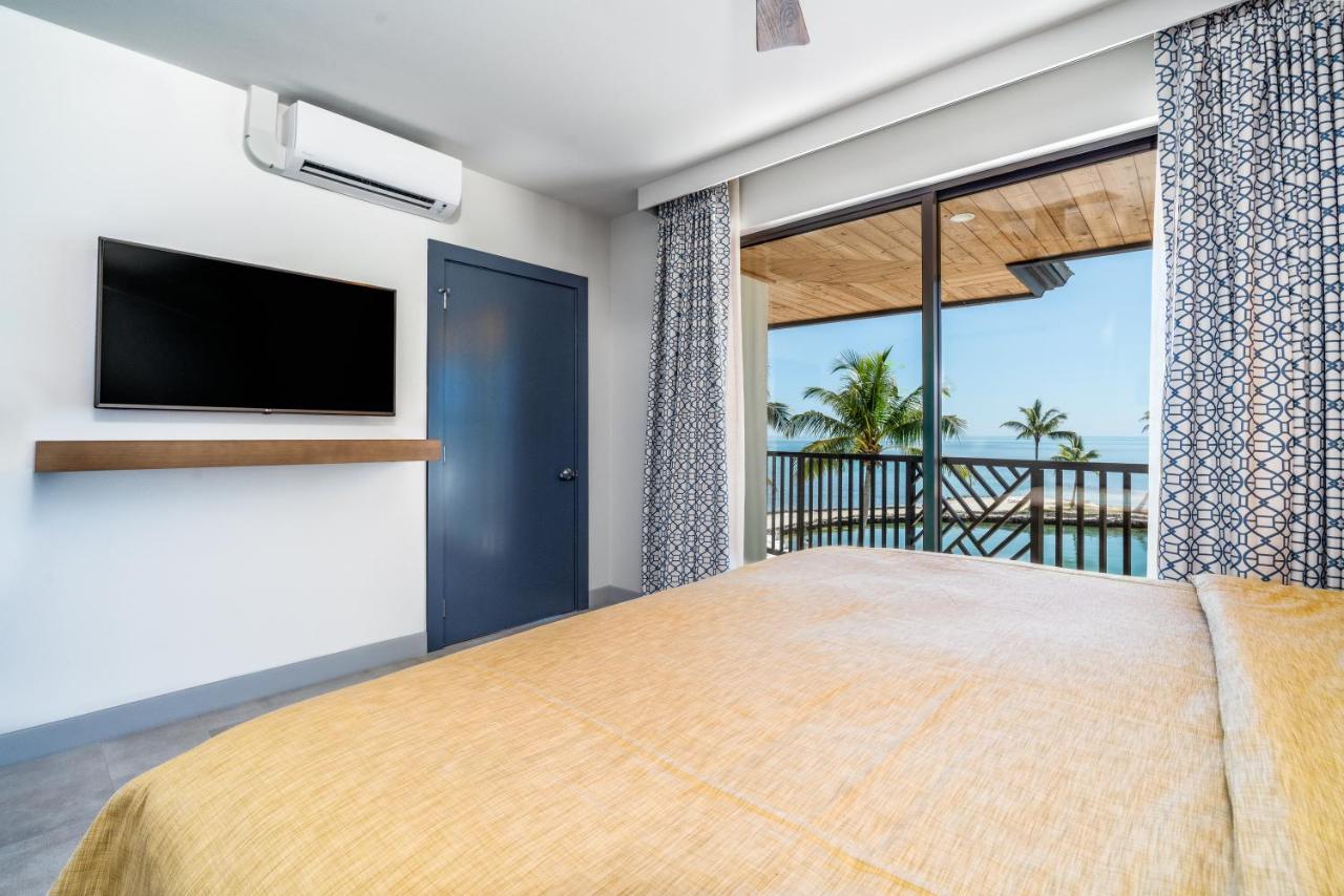 Deluxe King Suite at Chesapeake Beach Resort