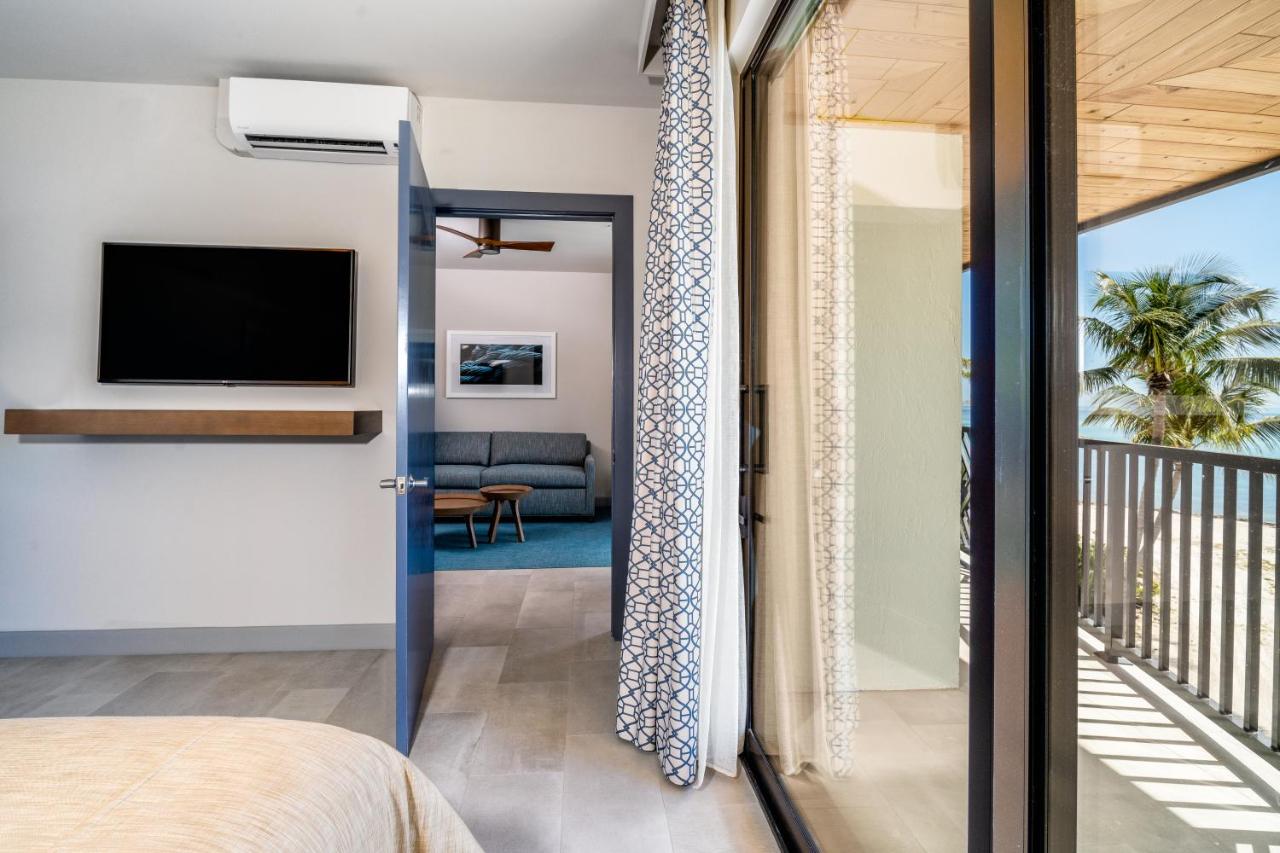 Deluxe King Suite at Chesapeake Beach Resort