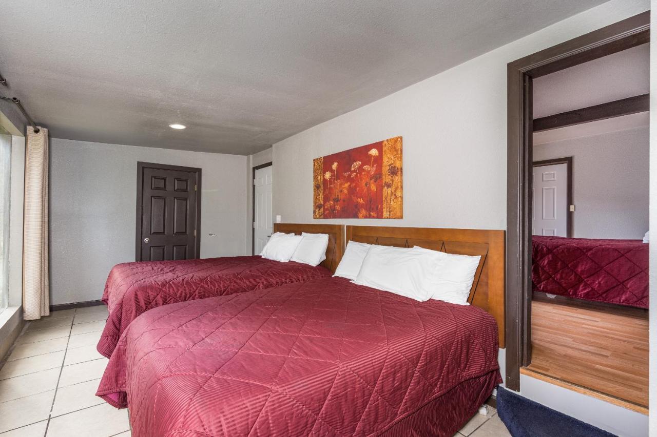 | Mountain Trail Lodge and Vacation Rentals