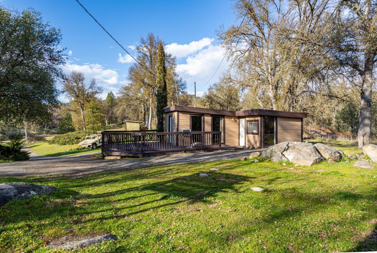 | Mountain Trail Lodge and Vacation Rentals