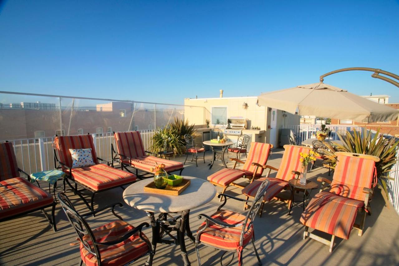 | Venice Suites