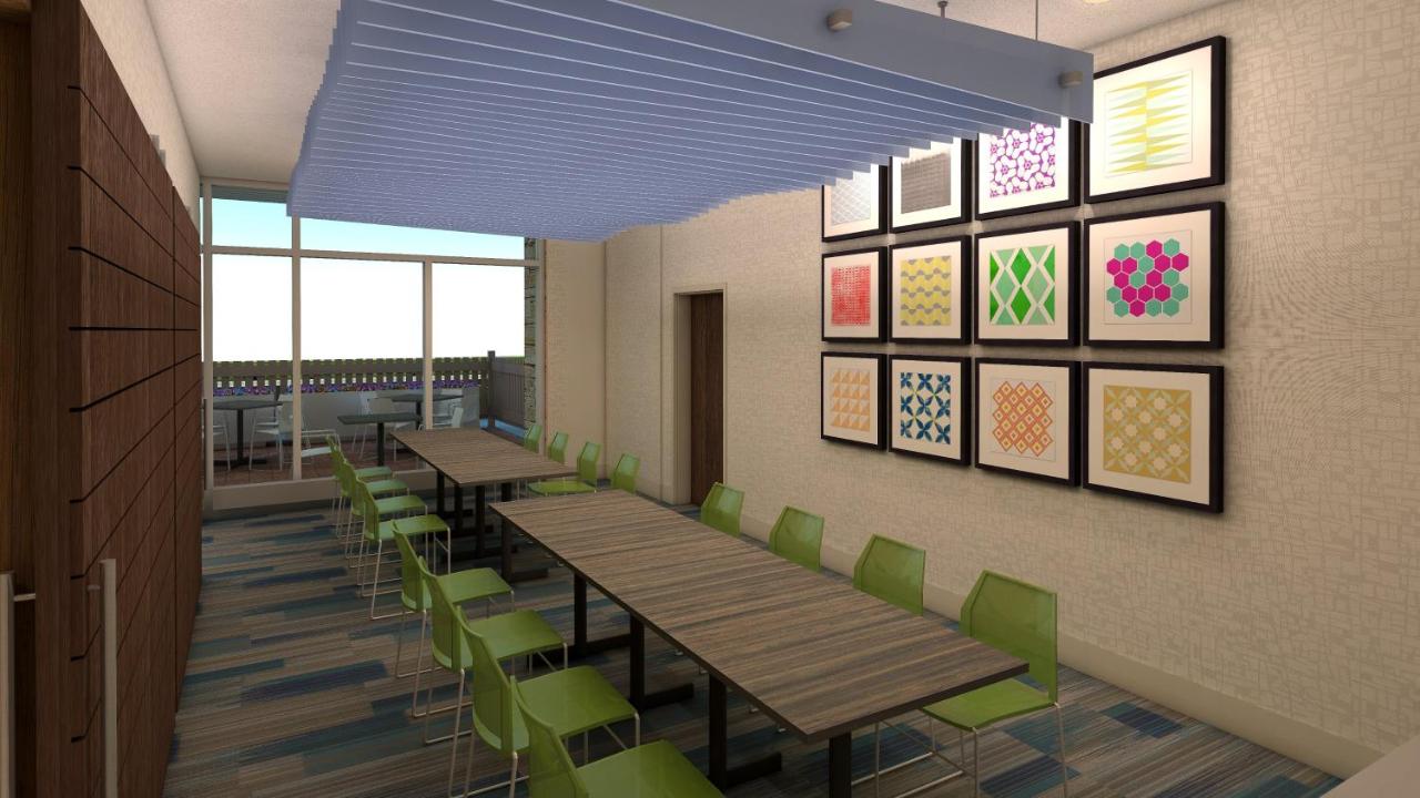 | Holiday Inn Express & Suites - San Jose Airport, an IHG Hotel