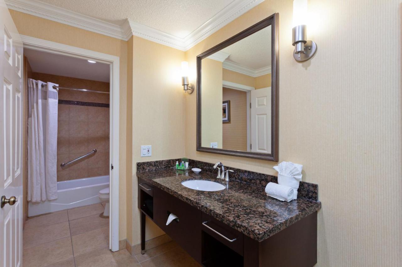  | Holiday Inn Hotel & Suites San Mateo-San Francisco SFO, an IHG Hotel