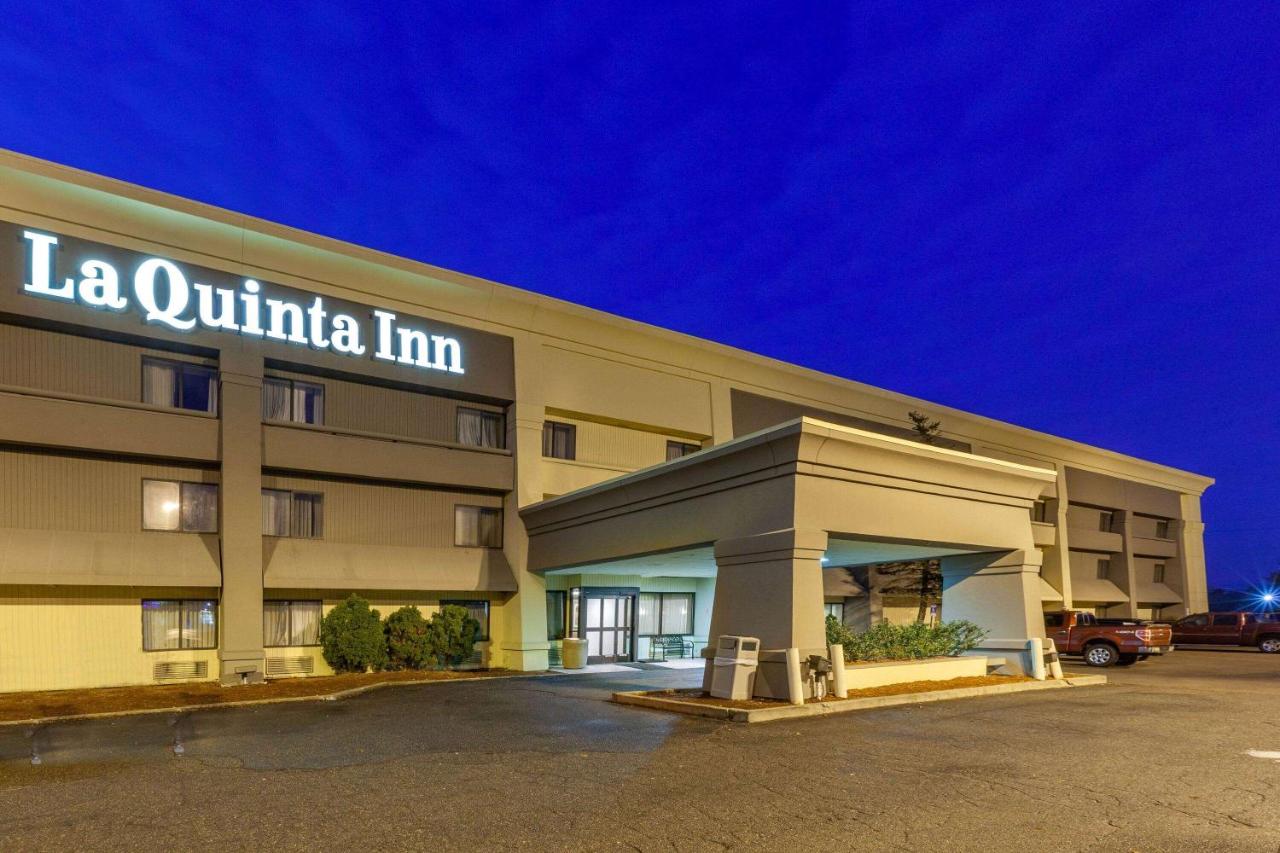 | La Quinta Inn by Wyndham Detroit Canton