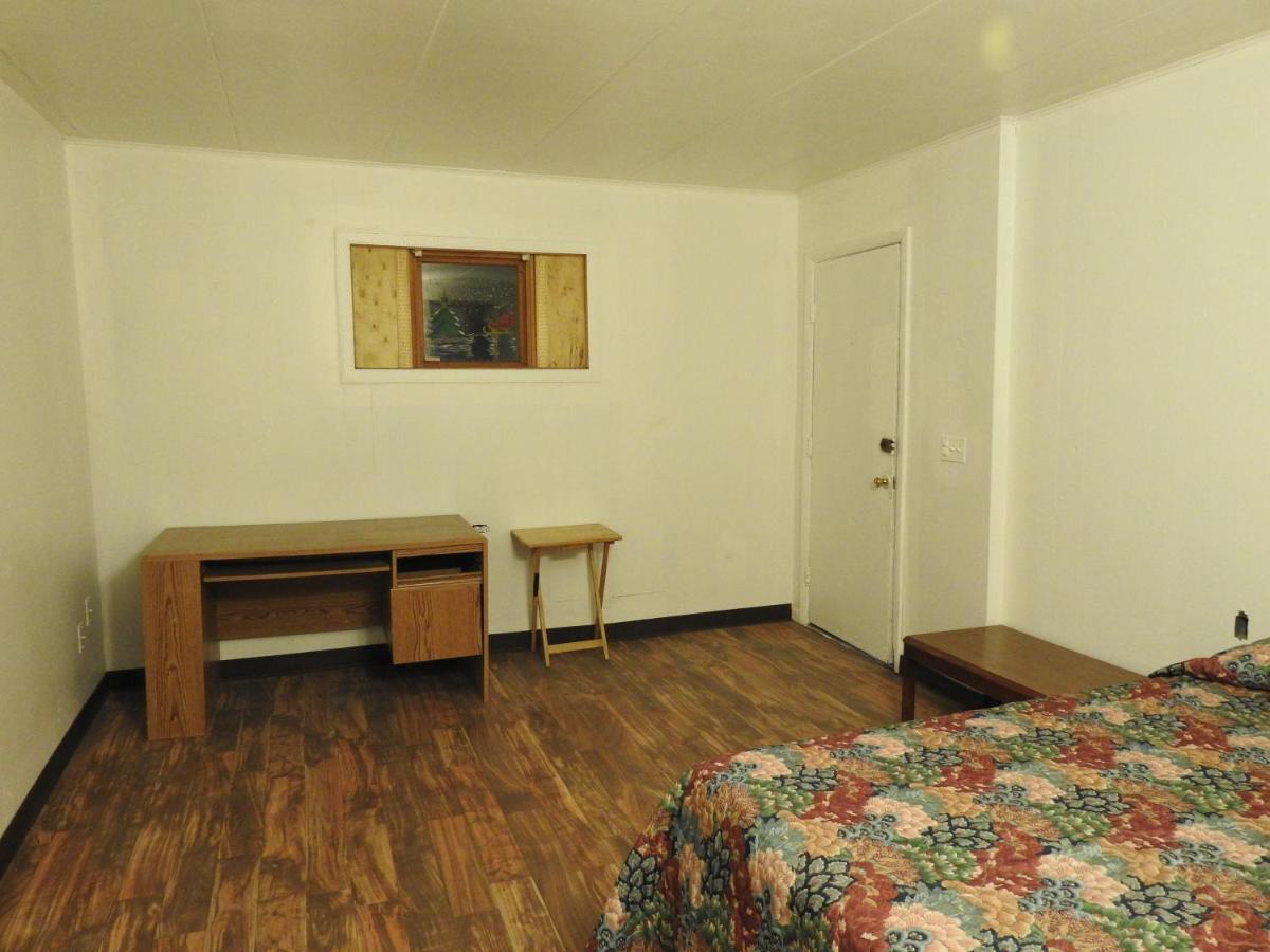 | LAWRENCEBURG MOTEL