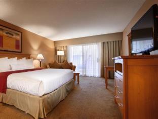 Room #31054117 at Best Western Plus Palm Desert Resort