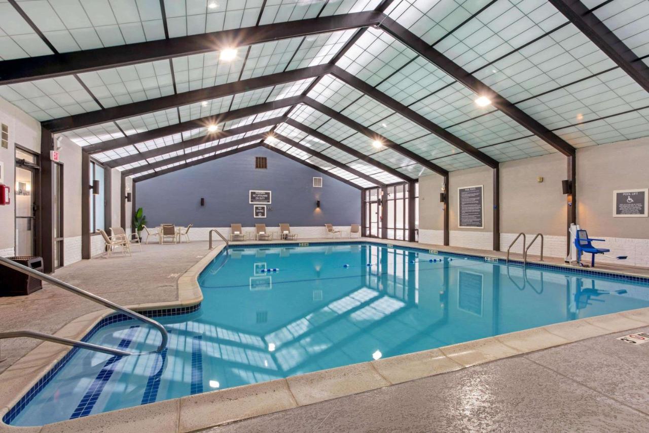  | La Quinta by Wyndham Boston-Andover