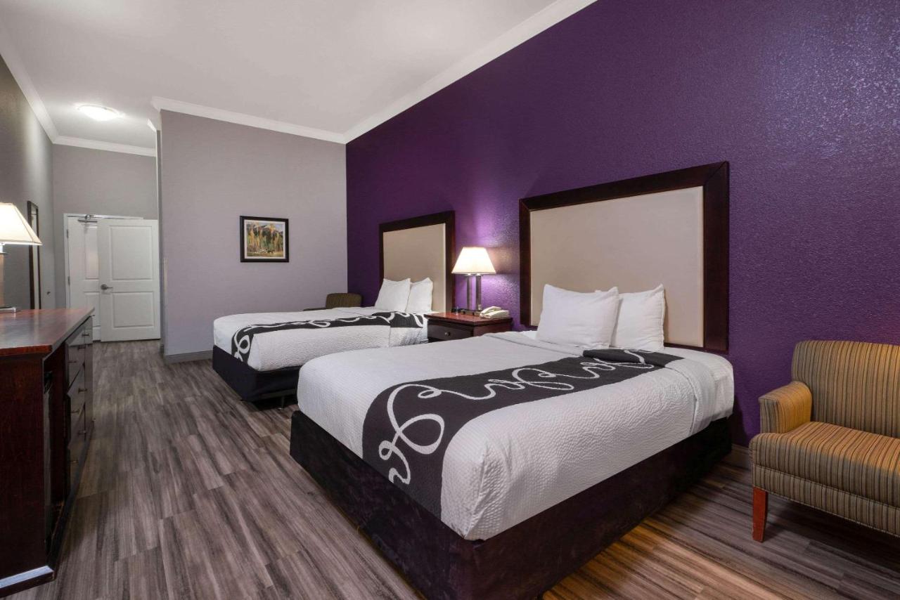 Queen Room wth Two Queen Beds - Non-Smoking at La Quinta Inn & Suites by Wyndham Loveland