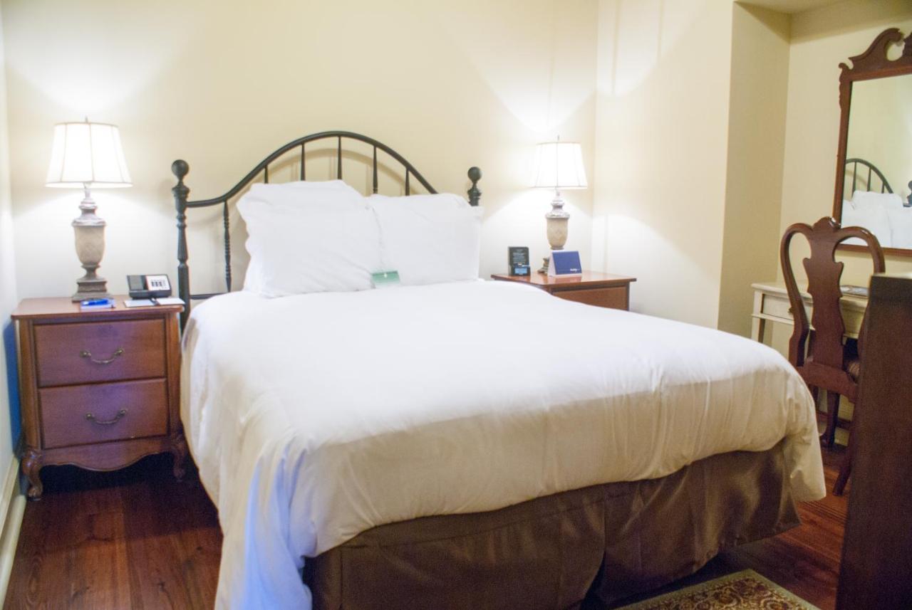 | Audubon Cottages