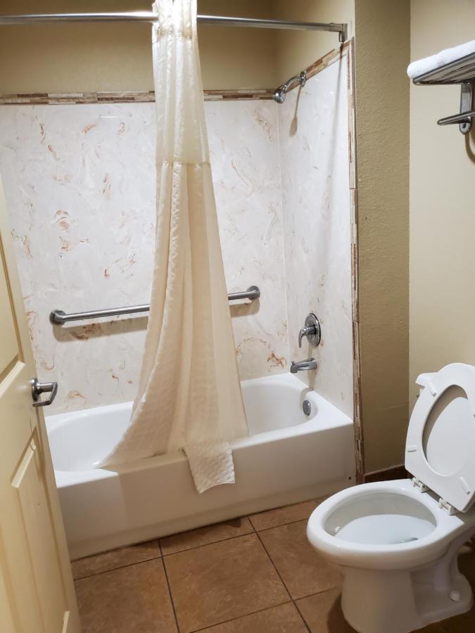 | Eagle Ford Inn