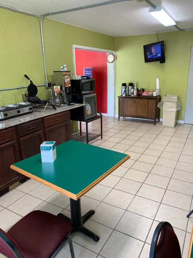 | AmeriVu Inn-Gilbertsville