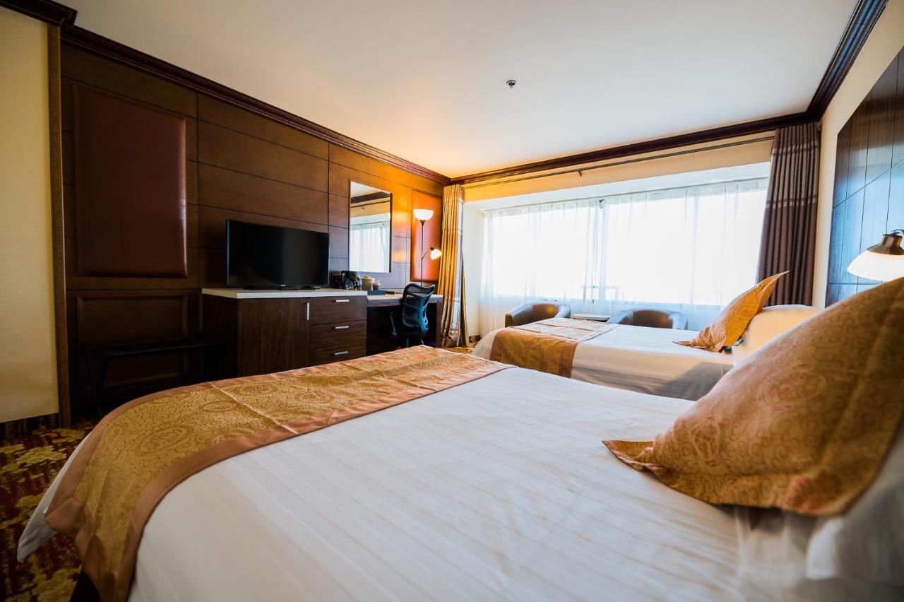 Business Two Double Bed Room at LA Crystal Hotel - Los Angeles Area