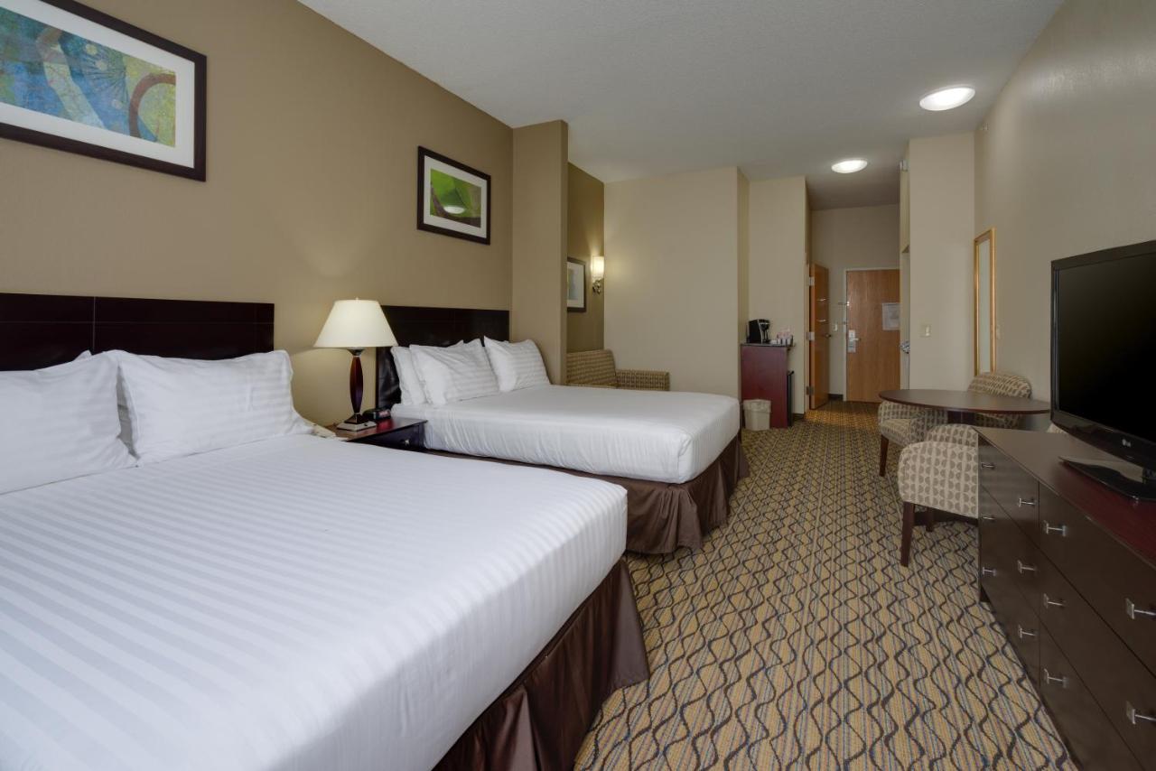 | Holiday Inn Express Charles Town, an IHG Hotel