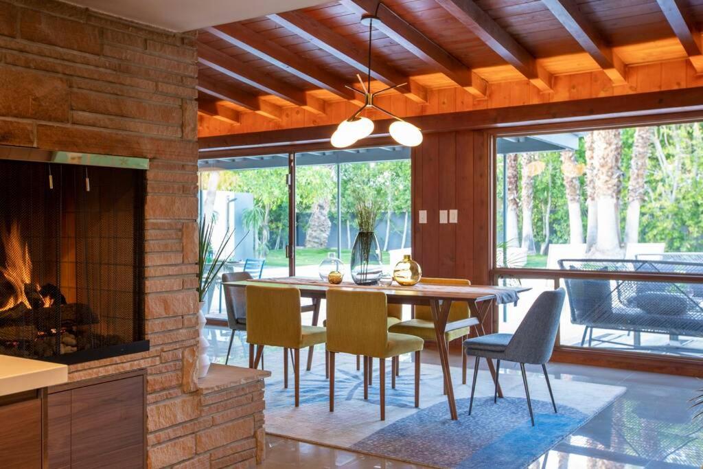| Villa Perfetto Plaza