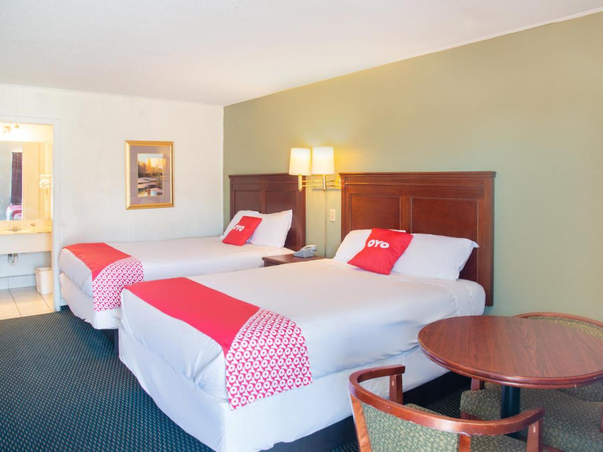 | Rest Inn - Extended Stay, I-40 Airport, Wedding & Event Center