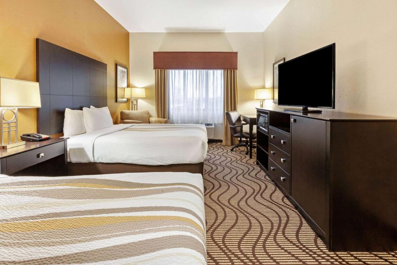 Deluxe Queen Room with Two Queen Beds at La Quinta Inn & Suites by Wyndham South Bend