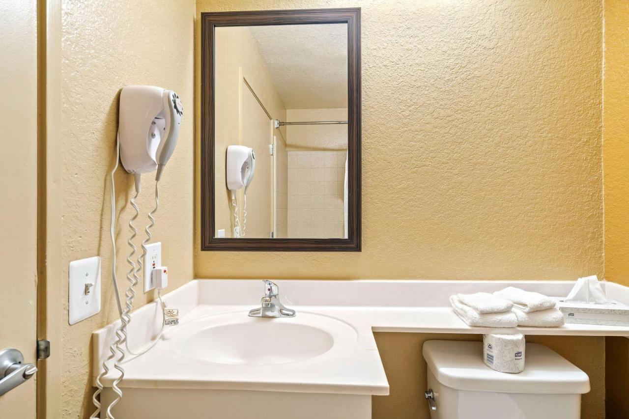 | Extended Stay America Suites - Washington, DC - Falls Church - Merrifield