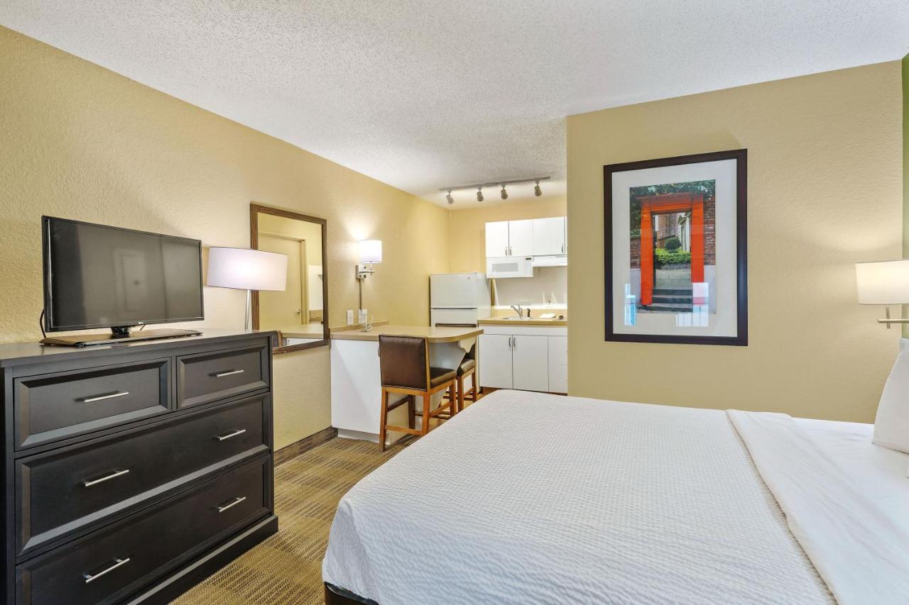 | Extended Stay America Suites - Washington, DC - Falls Church - Merrifield