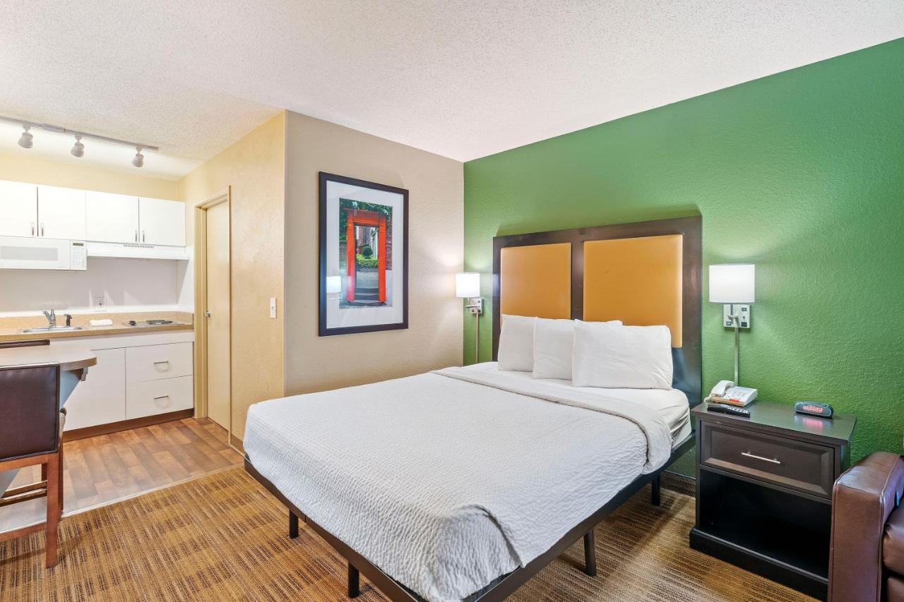 | Extended Stay America Suites - Washington, DC - Falls Church - Merrifield