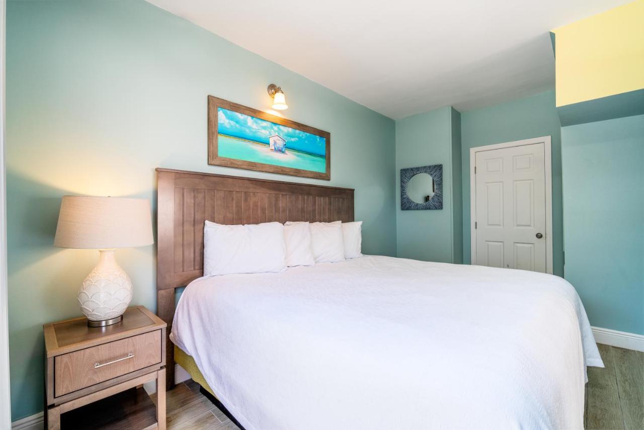 King Suite at Rainbow Bend Resort