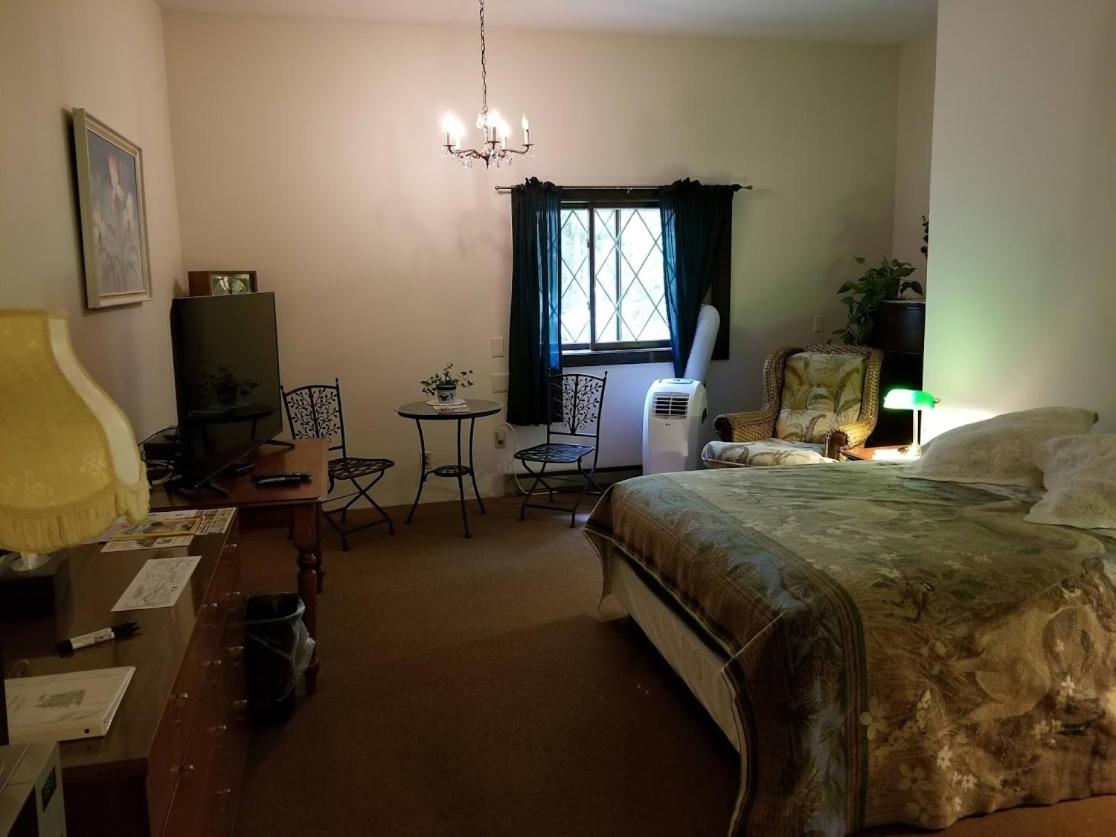  | Kancamagus Swift River Inn