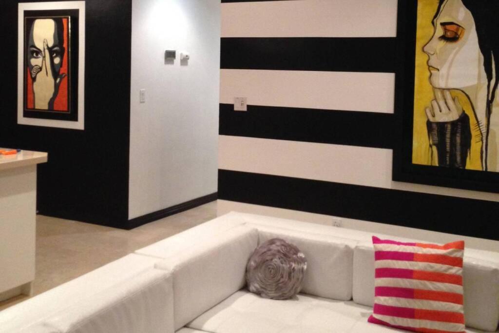 | Villa Douglas House!