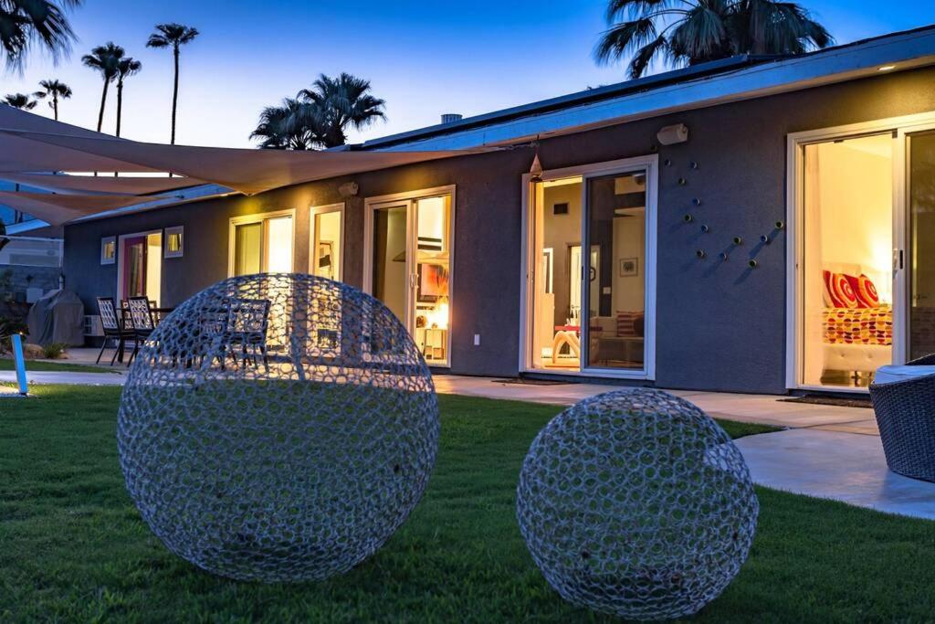| Villa Douglas House!