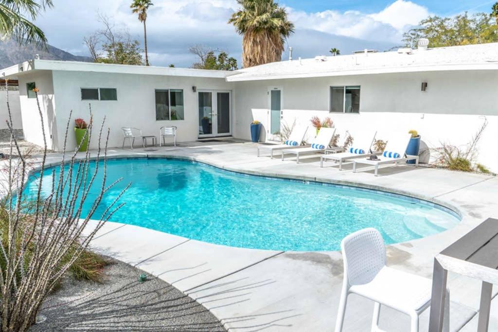  | Villa Spring Mount