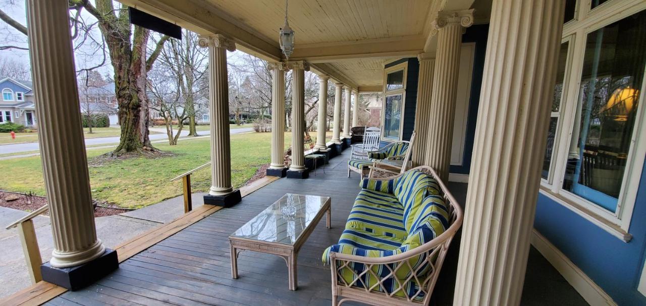 | Saravilla Bed & Breakfast